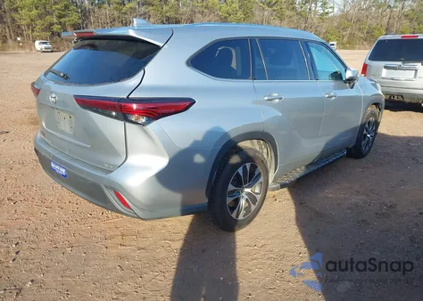 2021 Toyota Highlander Xle из США, поврежденный, VIN 5TDGZRAHXMS520061